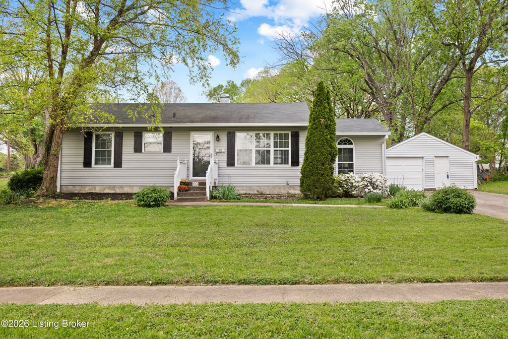 Photo of 316 Glen Rd, Louisville, KY 40243 (MLS # 1714562)