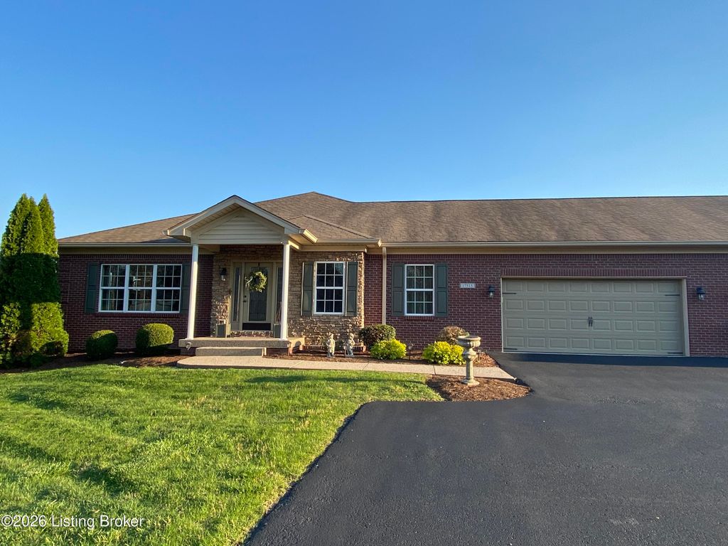 Photo of 17515 Vintage Cir, Louisville, KY 40245 (MLS # 1713732)