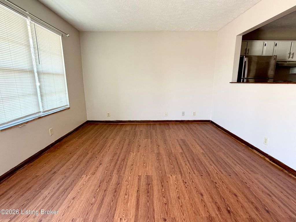 Photo of 3979 Scenic Trl #6, Shepherdsville, KY 40165 (MLS # 1713631)