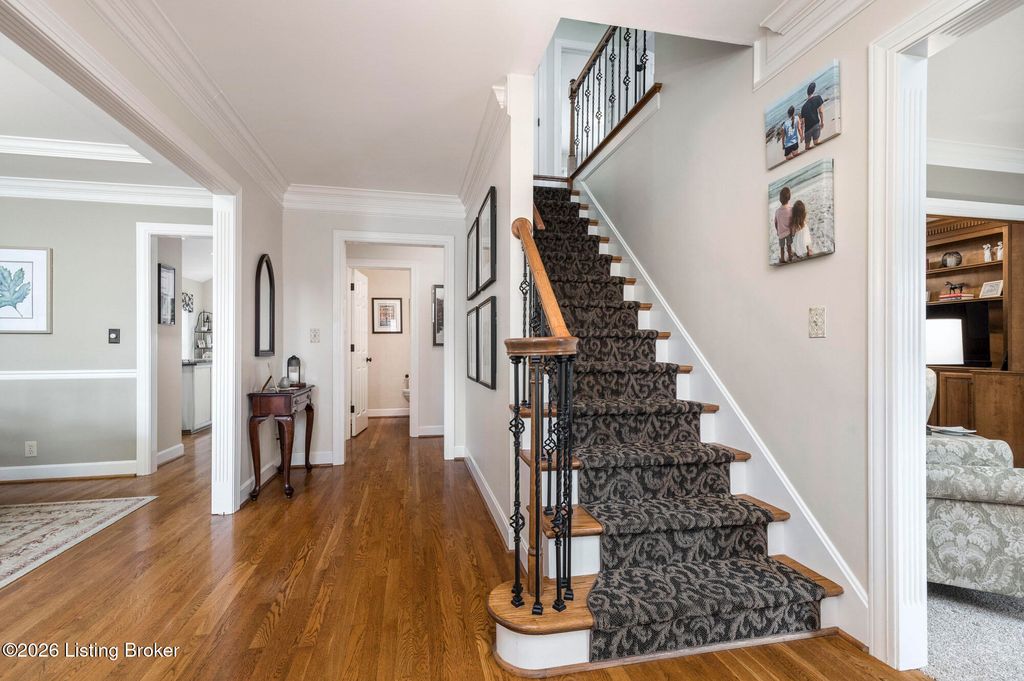 Photo of 1614 Night Hawk Ct, Louisville, KY 40223 (MLS # 1710749)