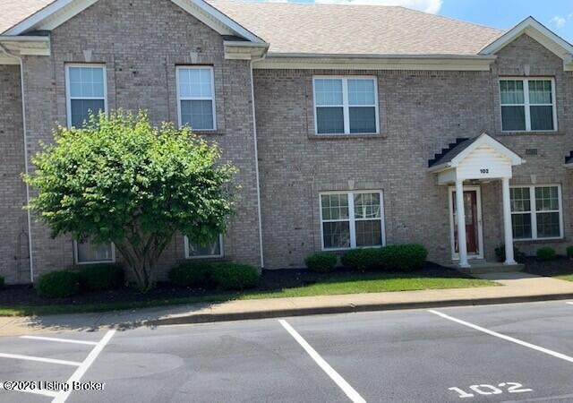 Photo of 6010 Wooded Creek Dr #102, Louisville, KY 40291 (MLS # 1725437)