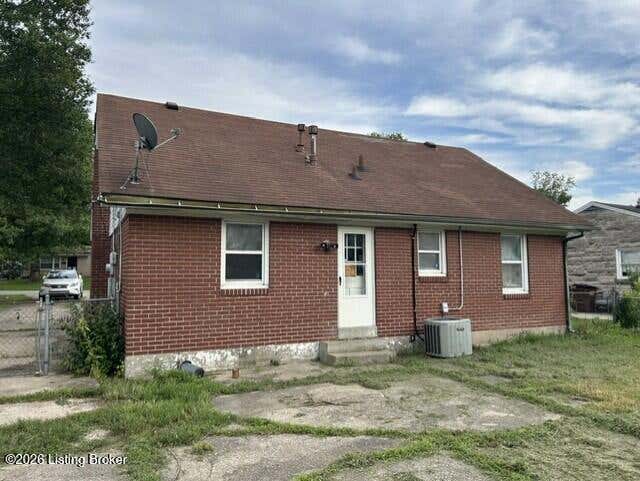 Photo of 4344 Lynnview Dr, Louisville, KY 40216 (MLS # 1724095)