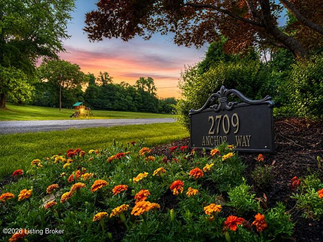 2709 Anchor Way
