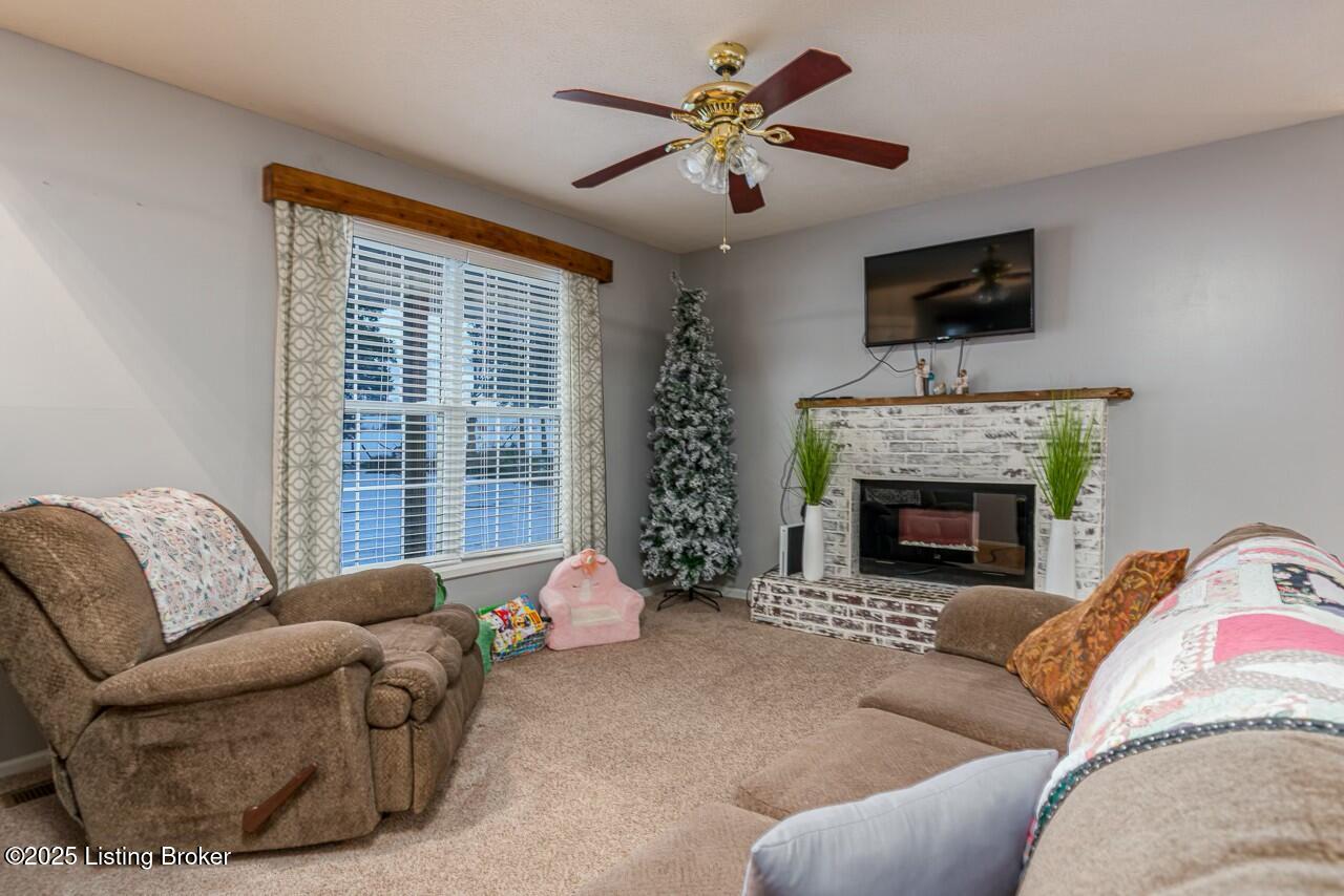 225 Richardson Landing Rd, Payneville, Kentucky image 6