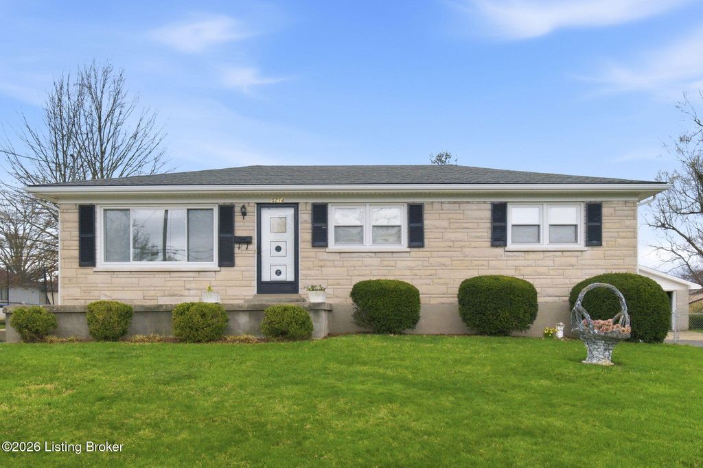 Photo of 5214 Woodhill Ln, Louisville, KY 40219 (MLS # 1711960)