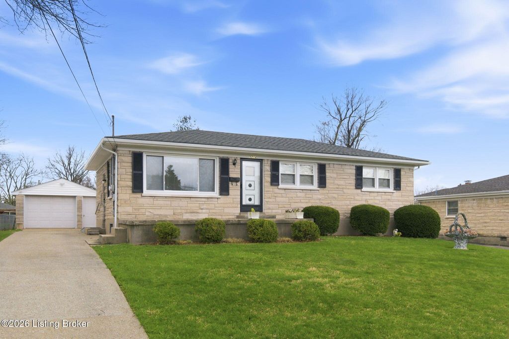 Photo of 5214 Woodhill Ln, Louisville, KY 40219 (MLS # 1711960)