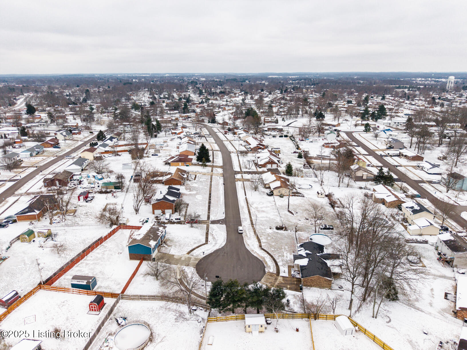 806 Yates Dr, Radcliff, Kentucky image 2