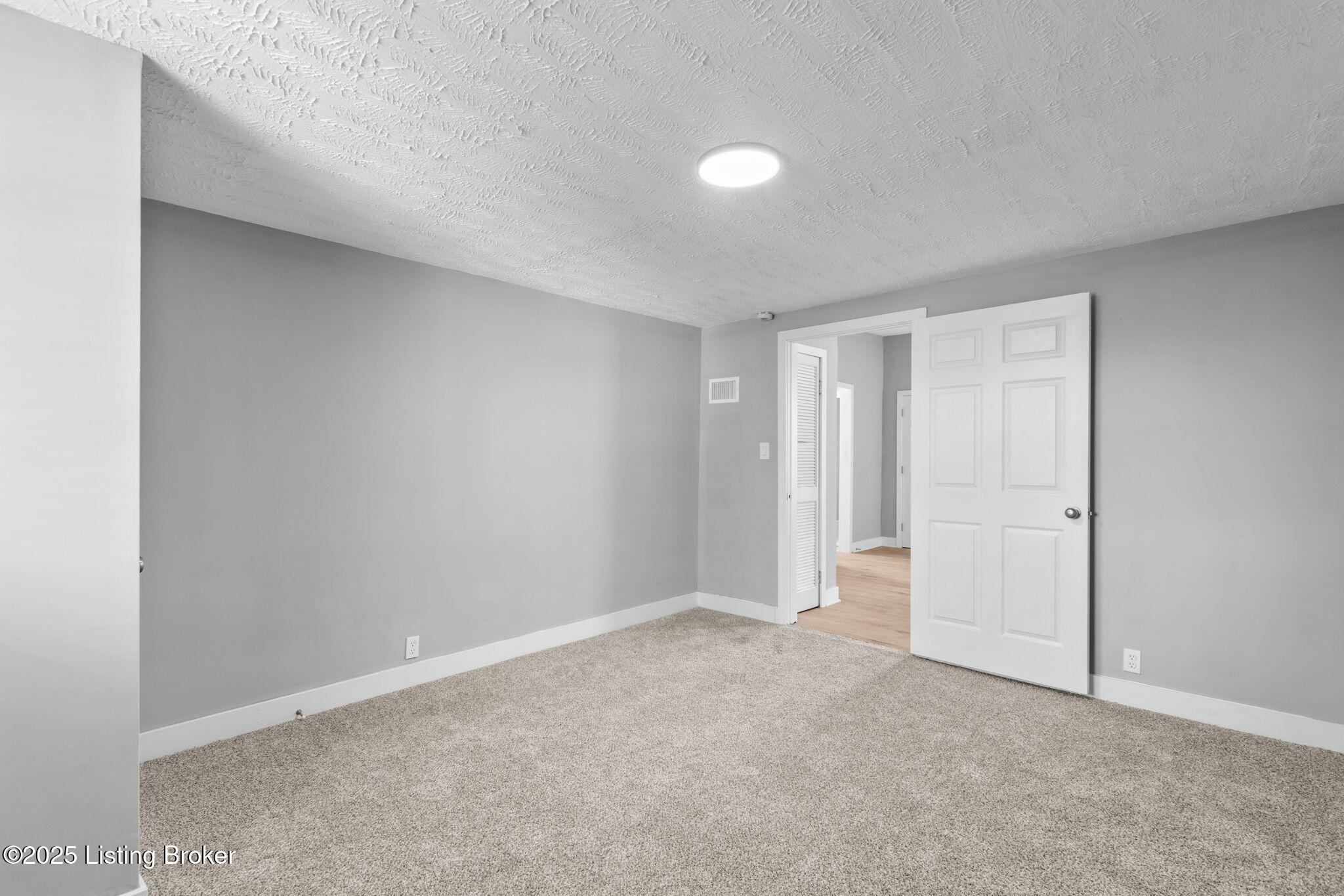 2923 W Market St, Louisville, Pennsylvania image 41