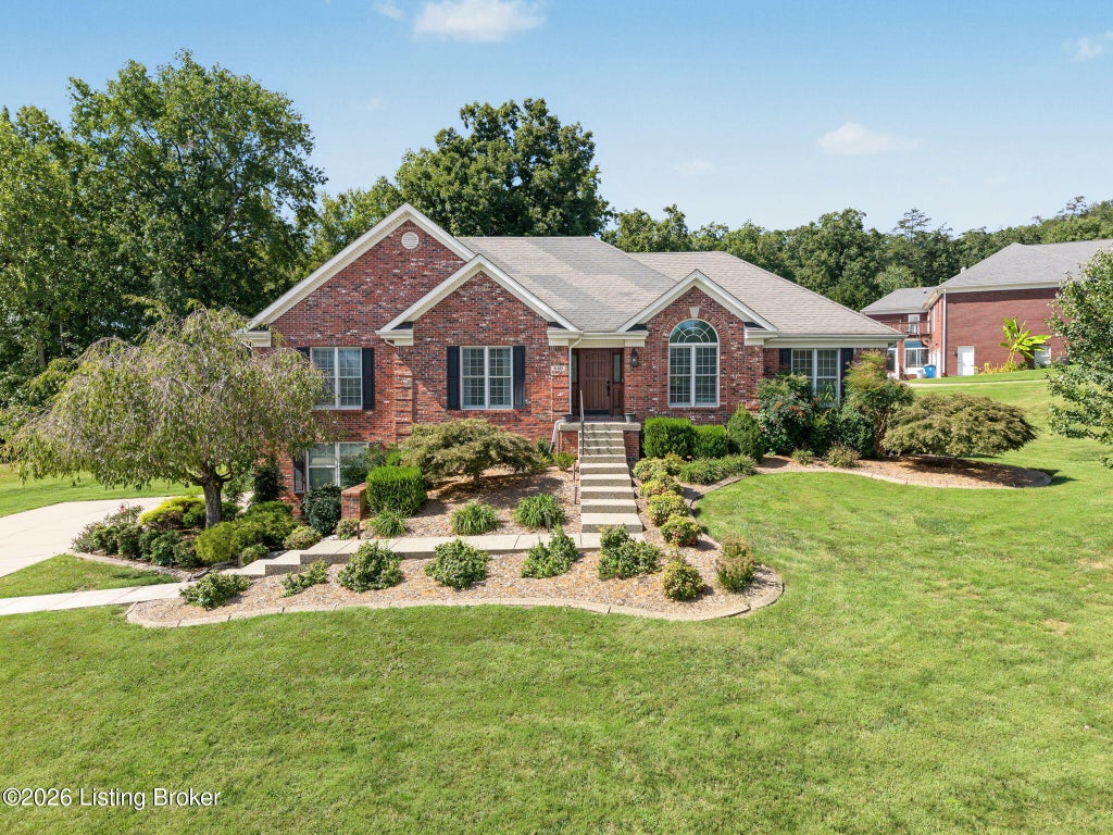 Photo of 440 S Peak Ave, Shepherdsville, KY 40165 (MLS # 1730220)