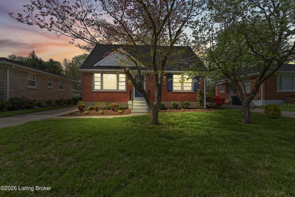 Photo of 1613 Nightingale Rd, Louisville, KY 40213 (MLS # 1713861)