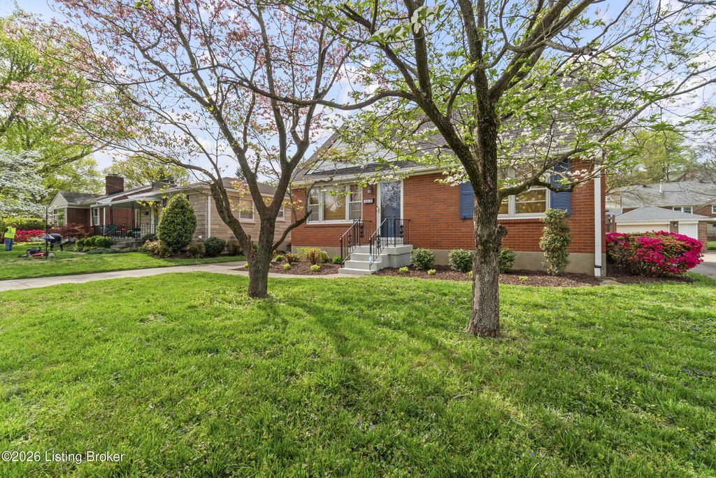 Photo of 1613 Nightingale Rd, Louisville, KY 40213 (MLS # 1713861)