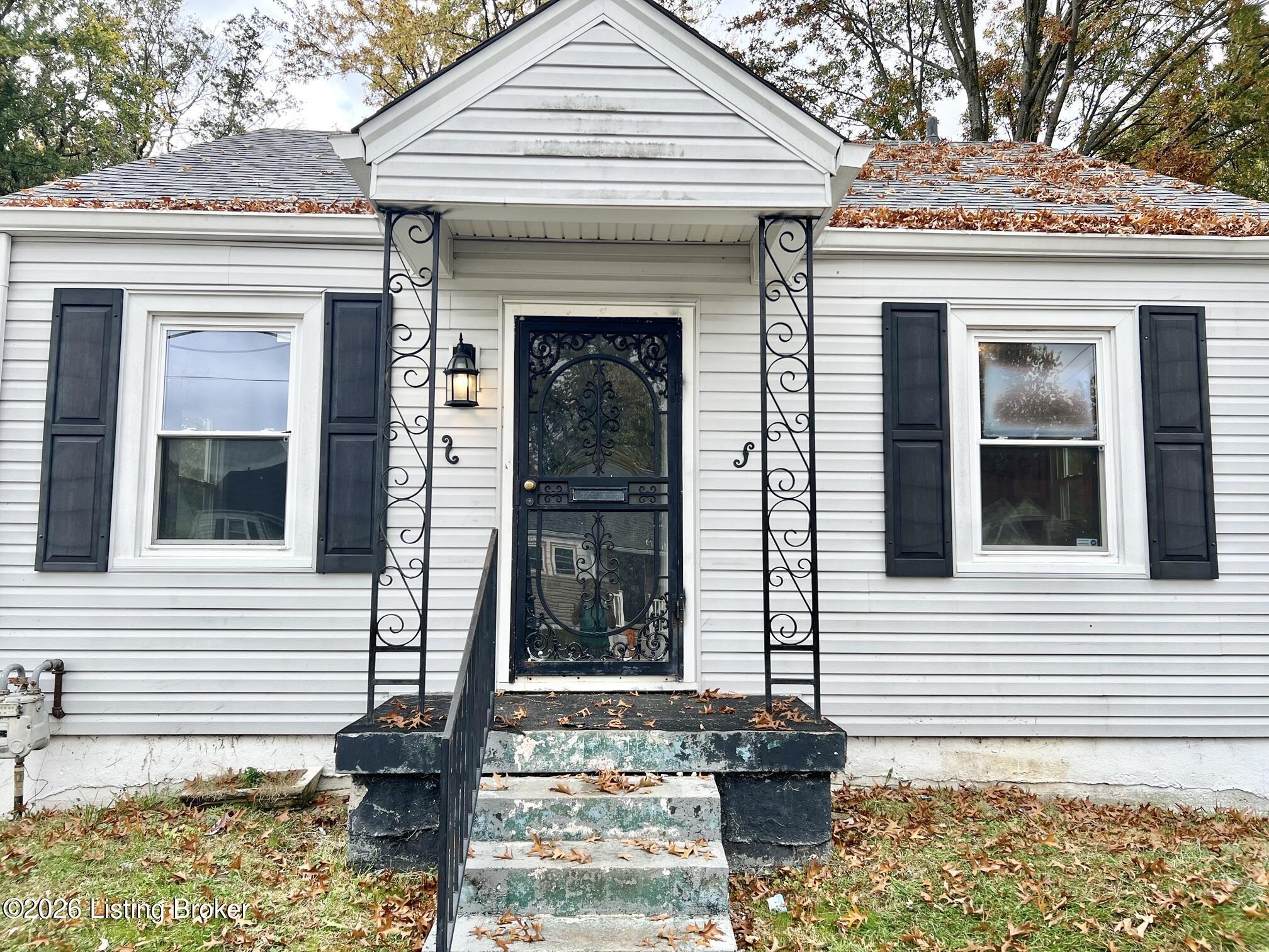 Front of house GR