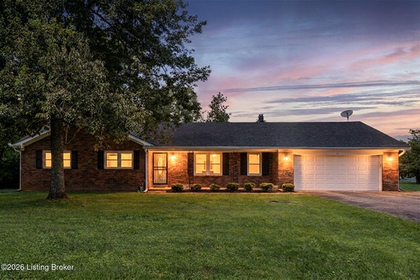 52 COLLEGE CT, CAMPBELLSBURG, KY 40011 - Image f5d60435badb0746bd2ff7e5eace8bbc/1078033540