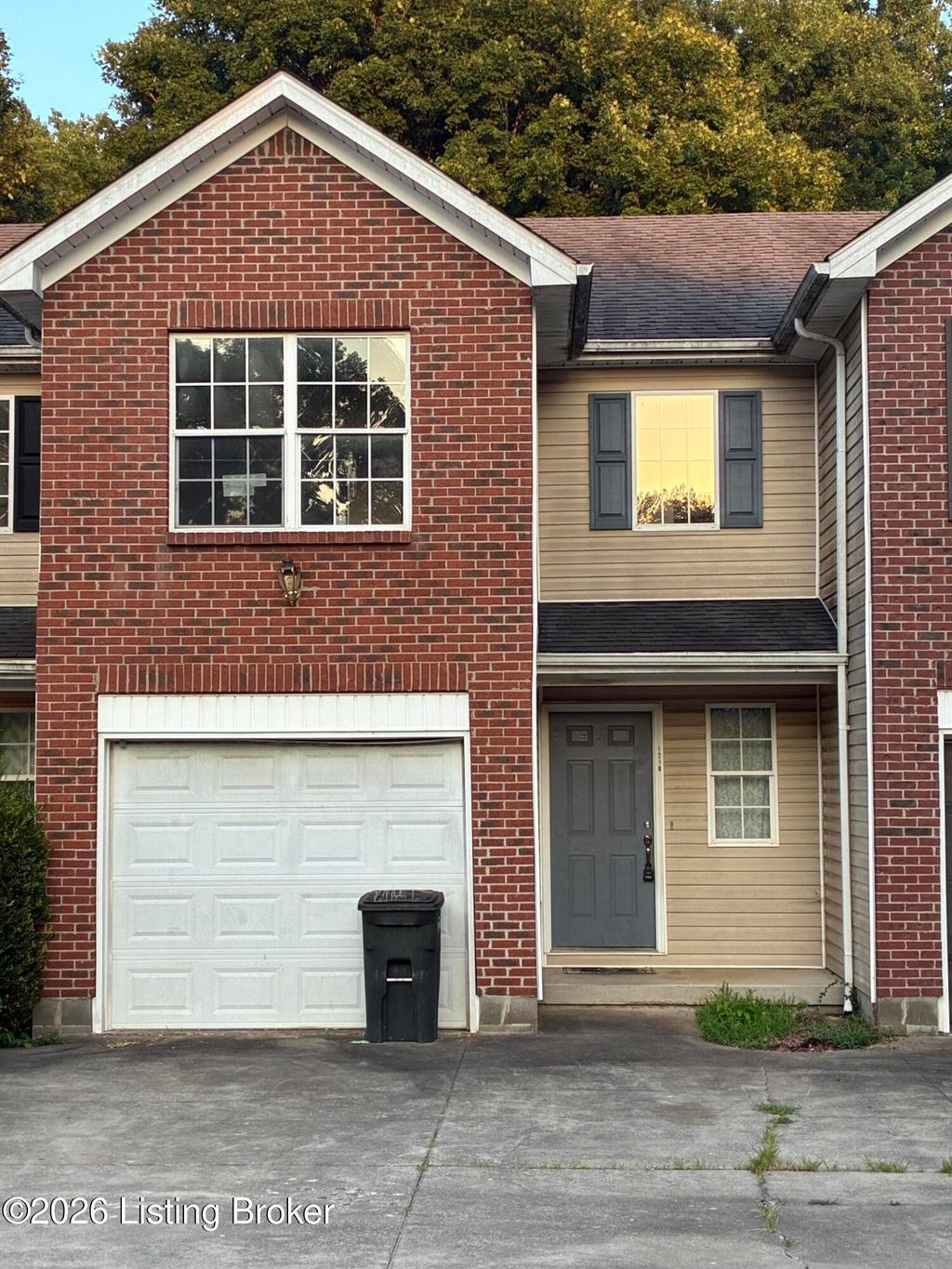 Photo of 121 Ashberry Dr #B, Bardstown, KY 40004 (MLS # 1723805)
