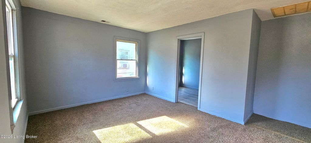 Photo of 1767 Bernheim Ln, Louisville, KY 40210 (MLS # 1709034)