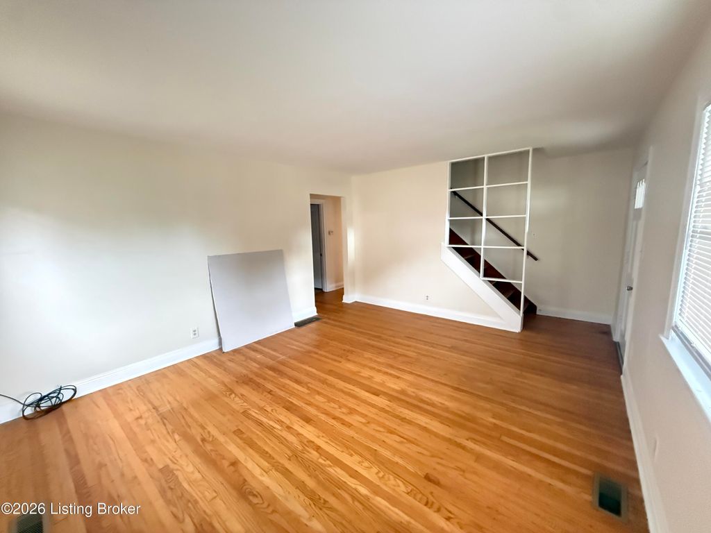 Photo of 1770 Wilart Dr, Louisville, KY 40210 (MLS # 1723192)