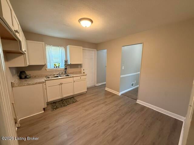 Photo of 3706 Foreman Ln, Louisville, KY 40219 (MLS # 1728326)
