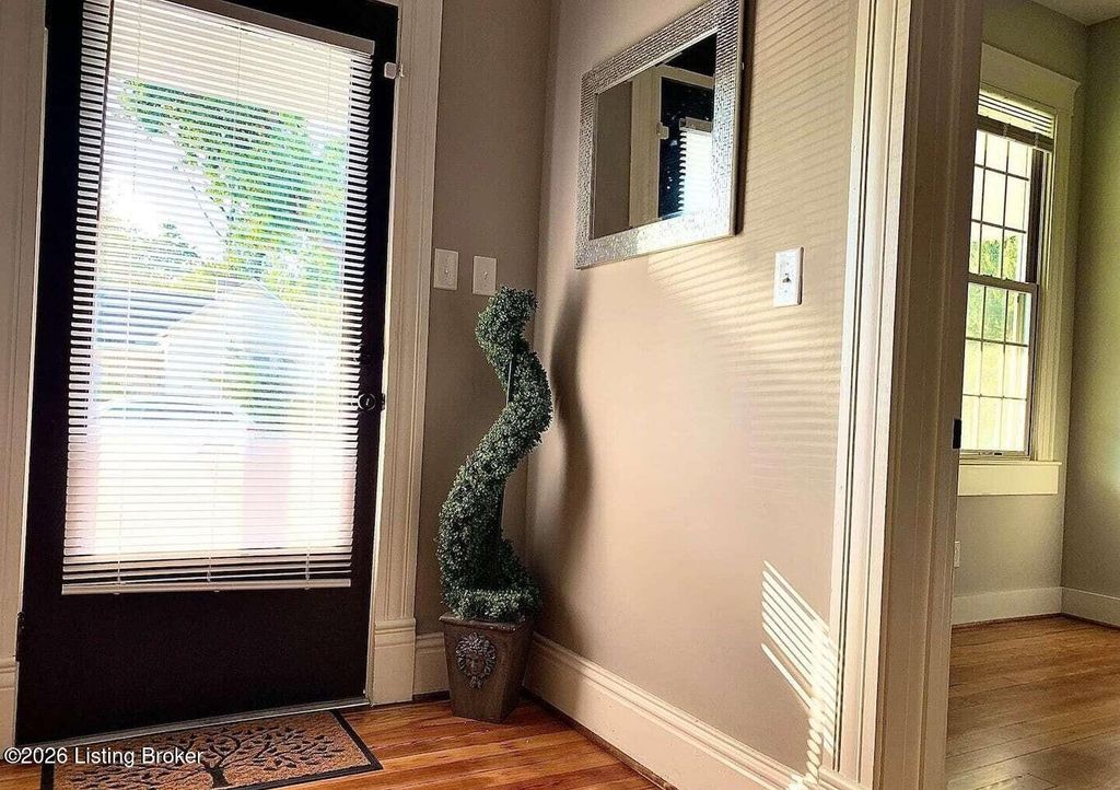 Photo of 3753 Lentz Ave, Louisville, KY 40215 (MLS # 1713889)