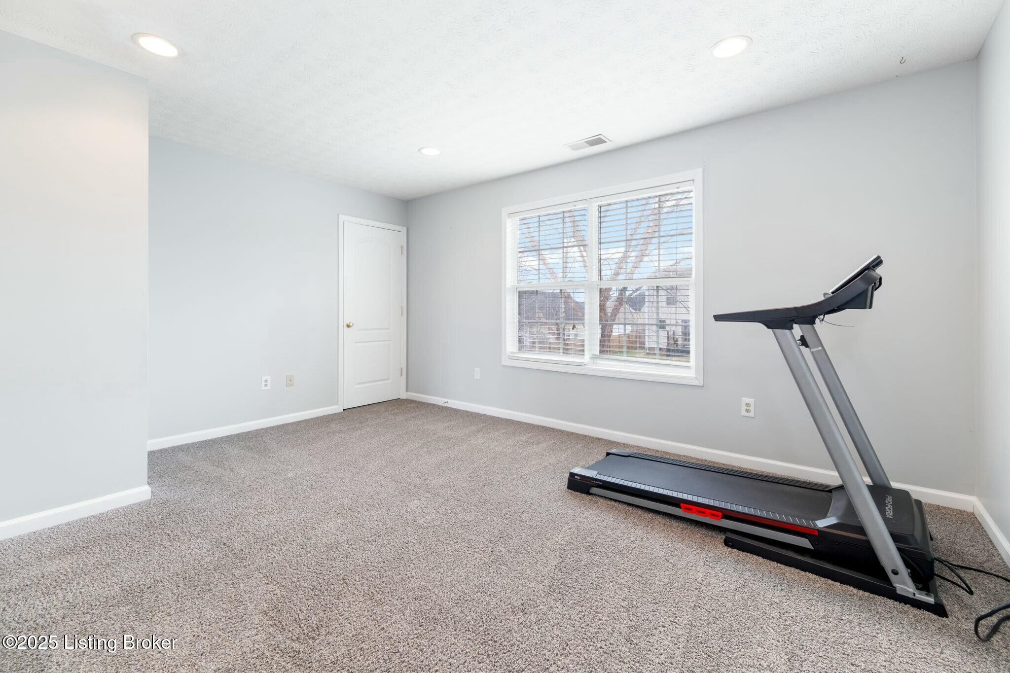 309 Bridlewood Ave, Shelbyville, Kentucky image 36