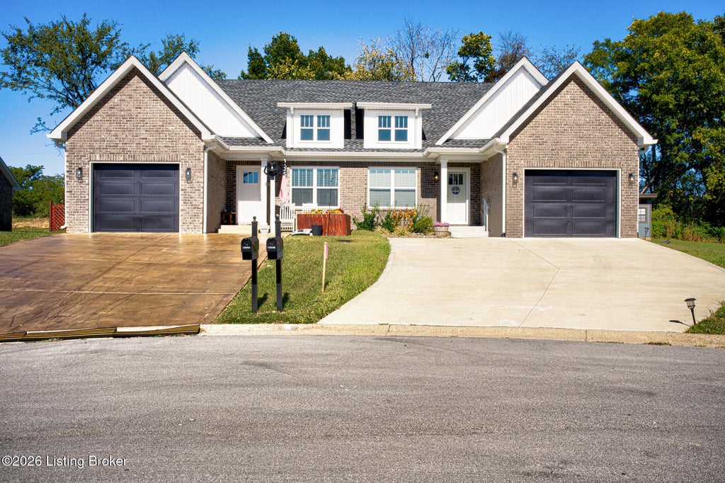 Photo of 1020 Ray Wimsett Blvd #B, Bardstown, KY 40004 (MLS # 1731454)