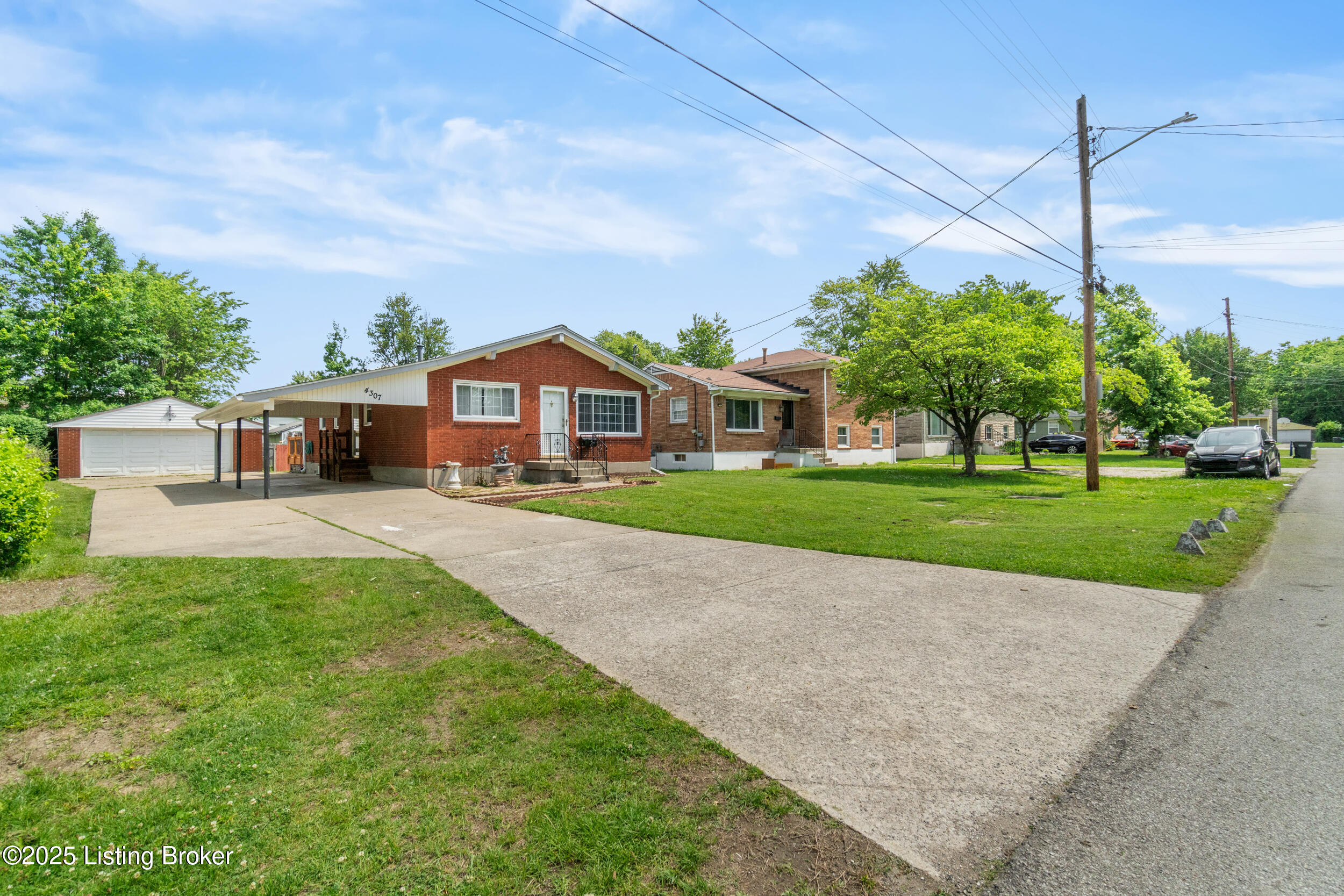 4307 Quiet Way, Louisville, Pennsylvania image 1