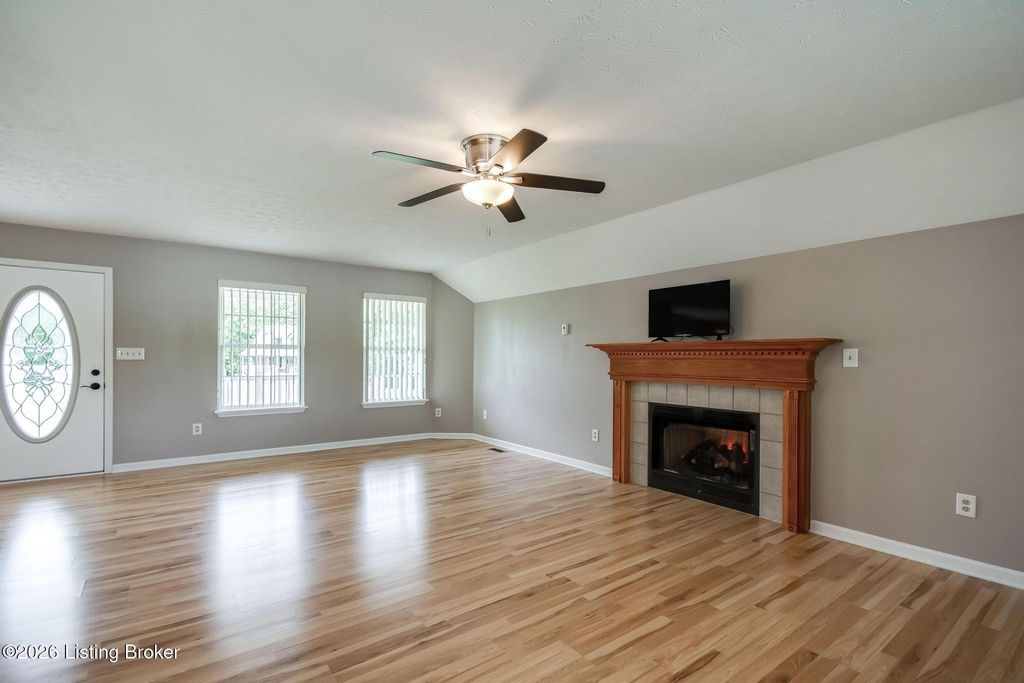 Photo of 140 Shayla Ct, Rineyville, KY 40162 (MLS # 1717039)