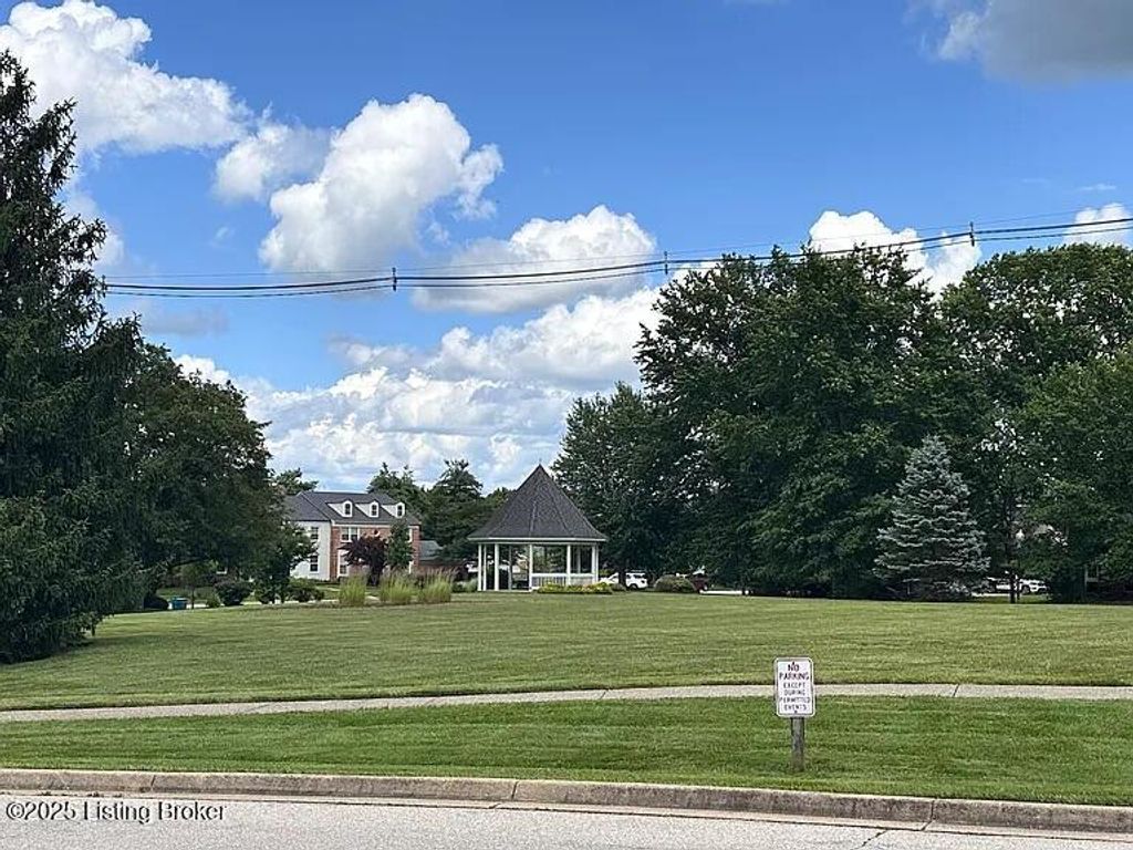 Photo of 6718 Deep Creek Dr, Prospect, KY 40059 (MLS # 1705397)