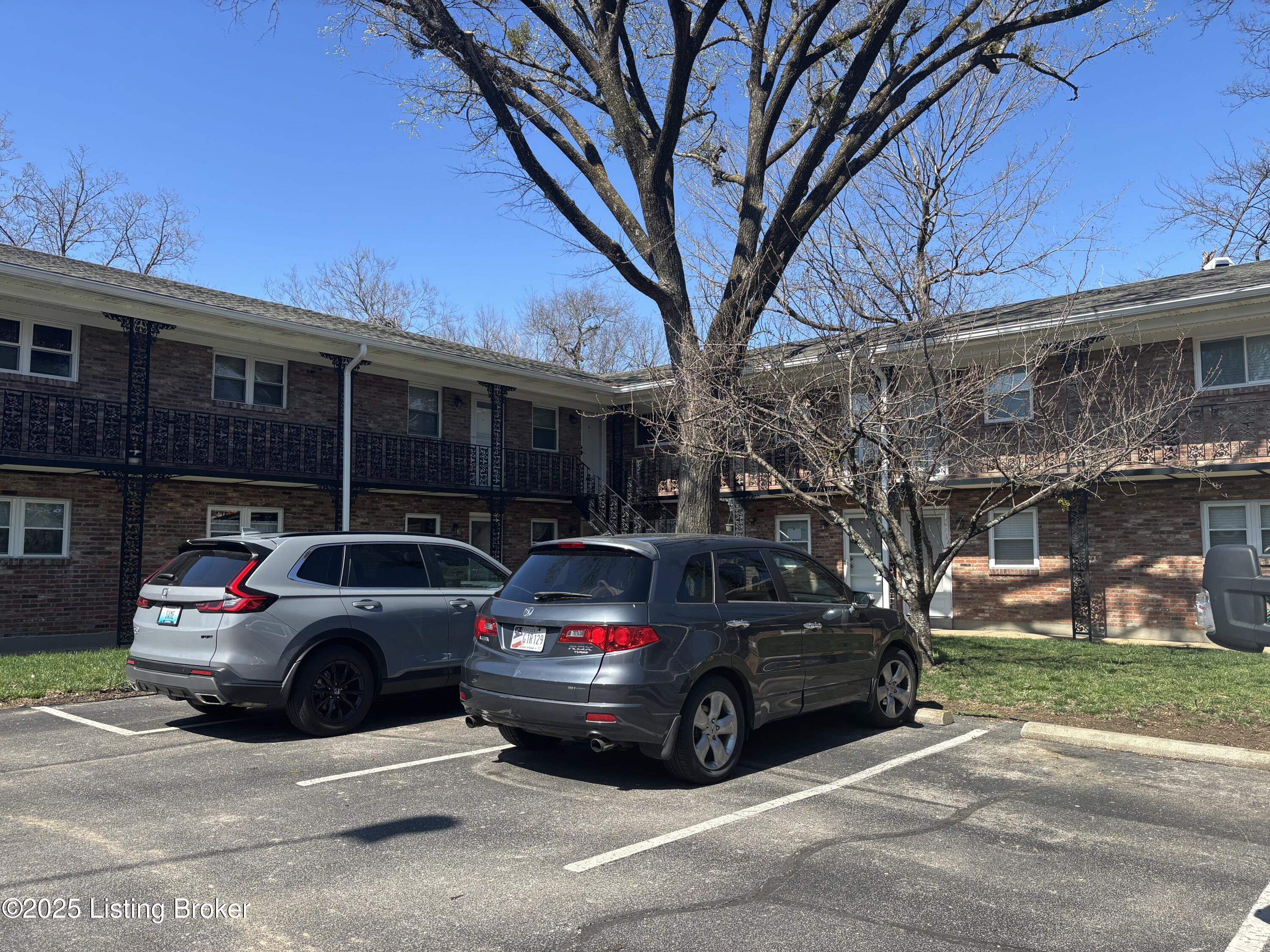 198 Crescent Ave #9, Louisville, Kentucky image 3
