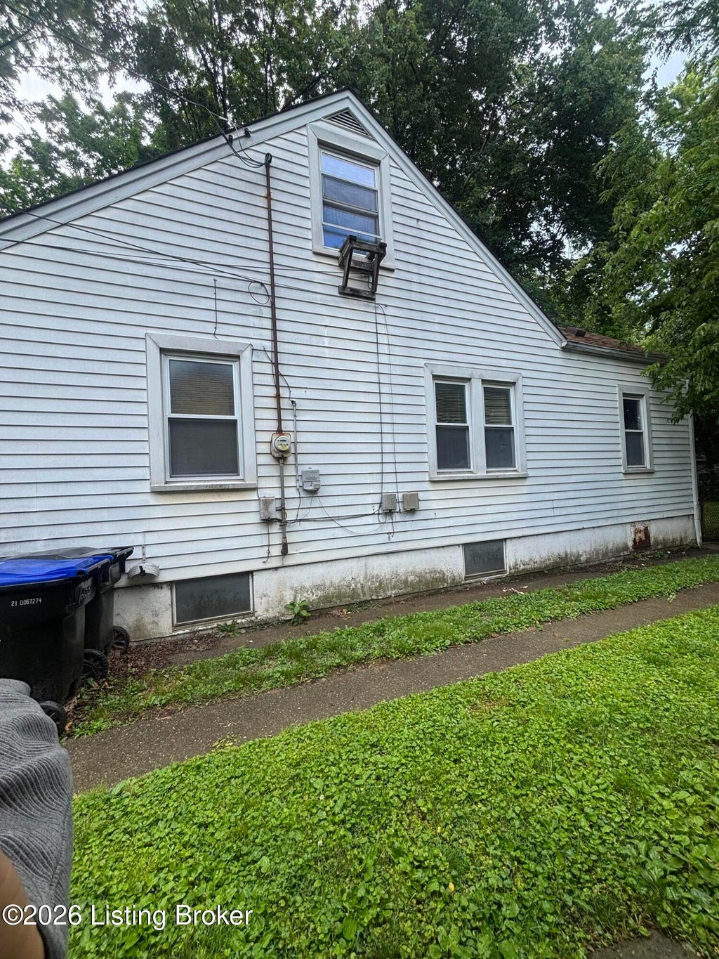 Photo of 1233 Phyllis Ave, Louisville, KY 40215 (MLS # 1719673)