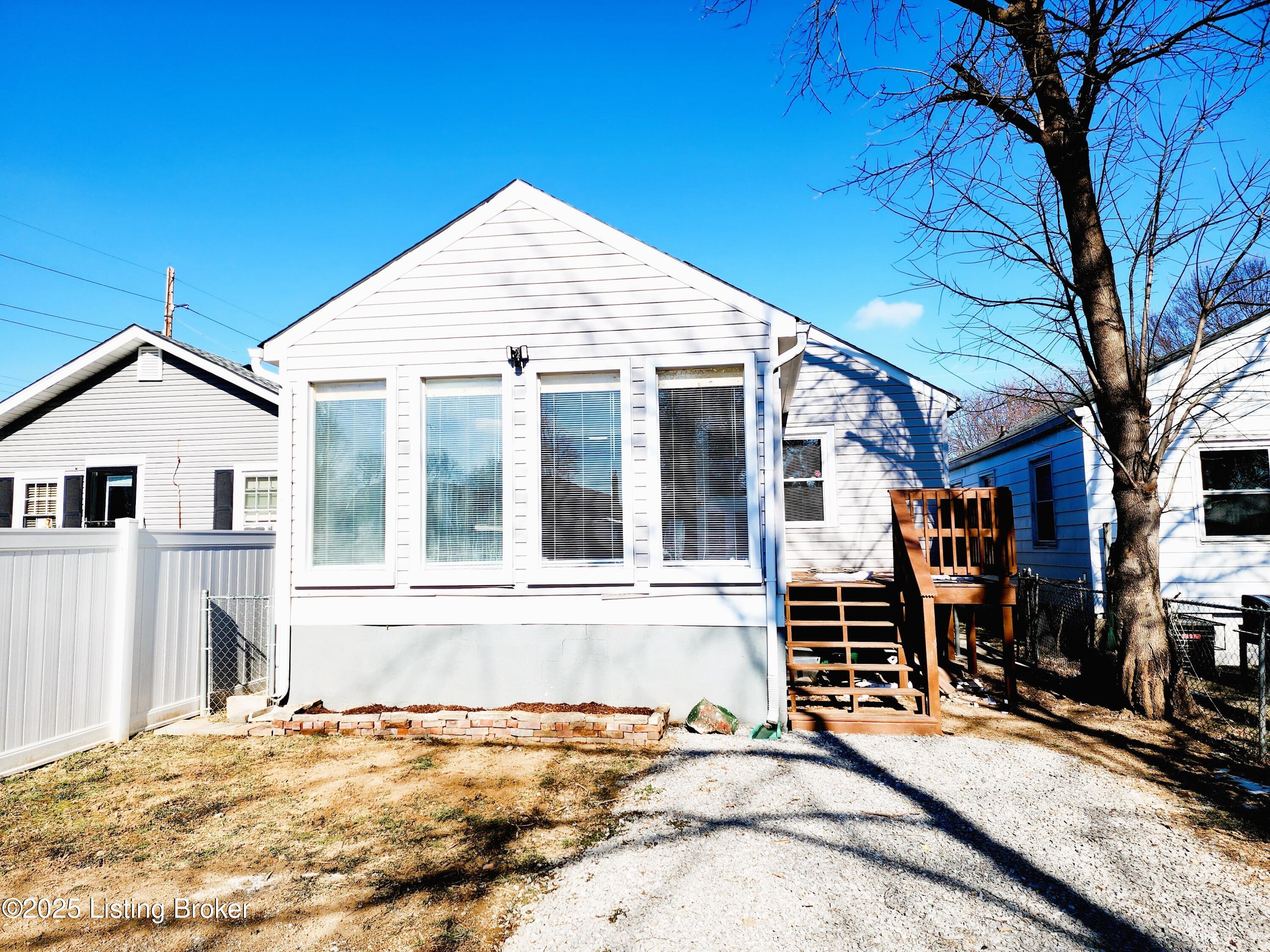 936 Denmark St, Louisville, Kentucky image 23