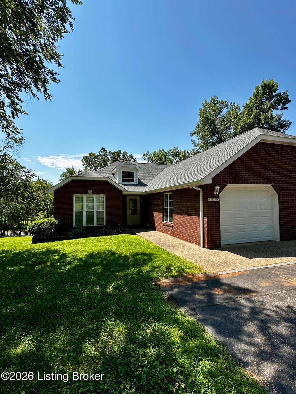Photo of 542A Hillcrest Dr, Brandenburg, KY 40108 (MLS # 1724730)