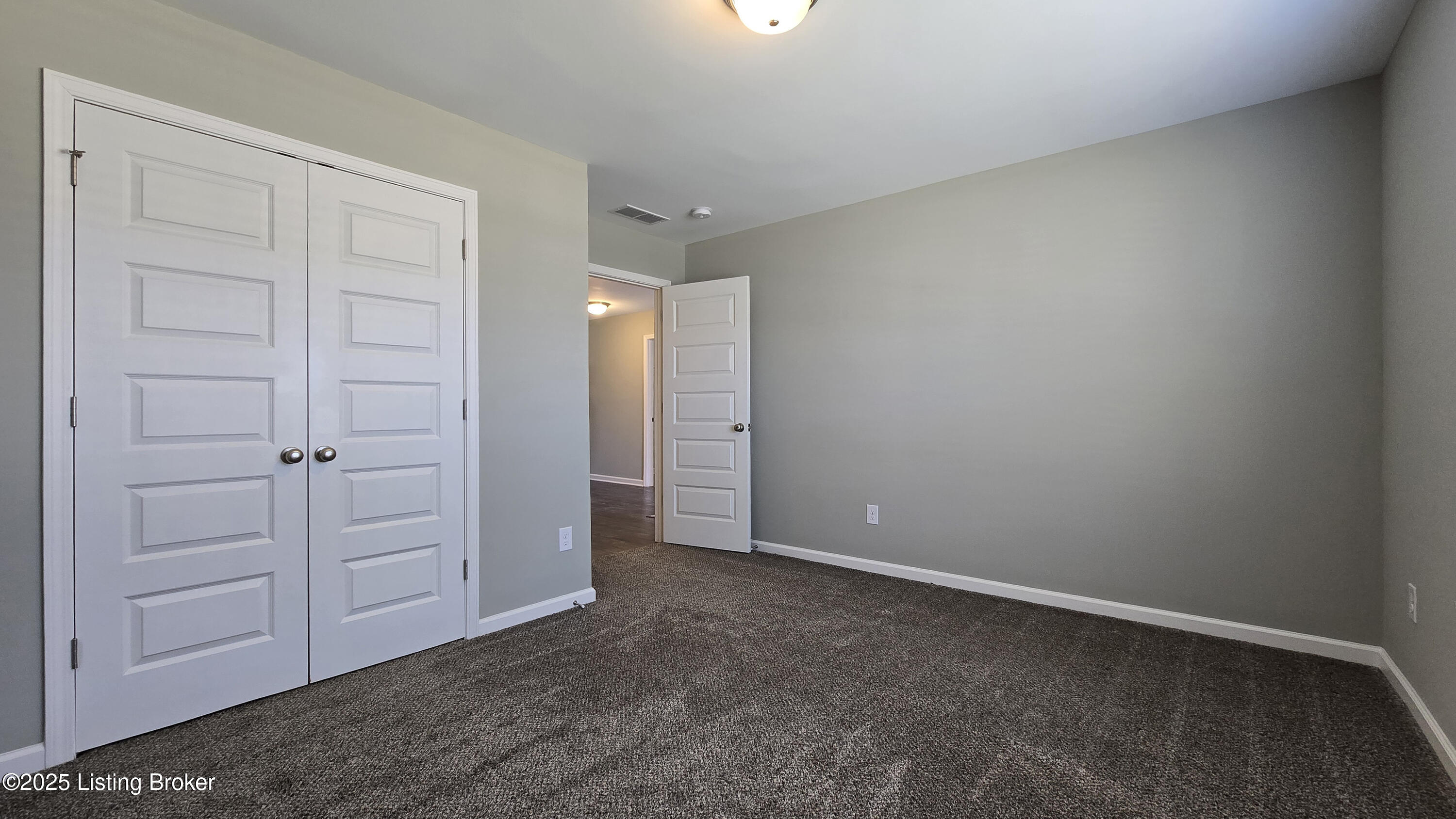 10916 Pheasant Hill Cir, Louisville, Kentucky image 16