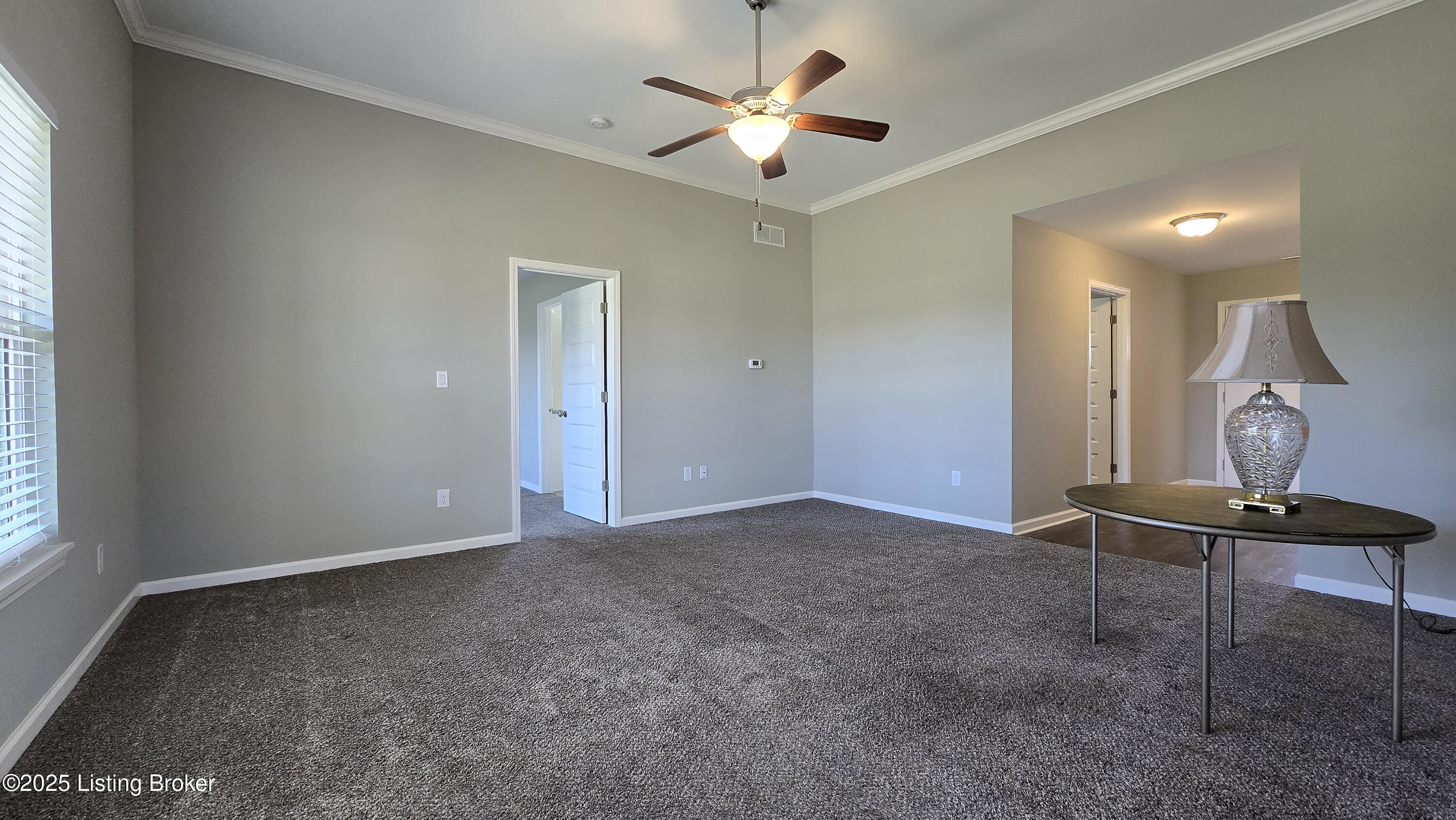 10916 Pheasant Hill Cir, Louisville, Kentucky image 3