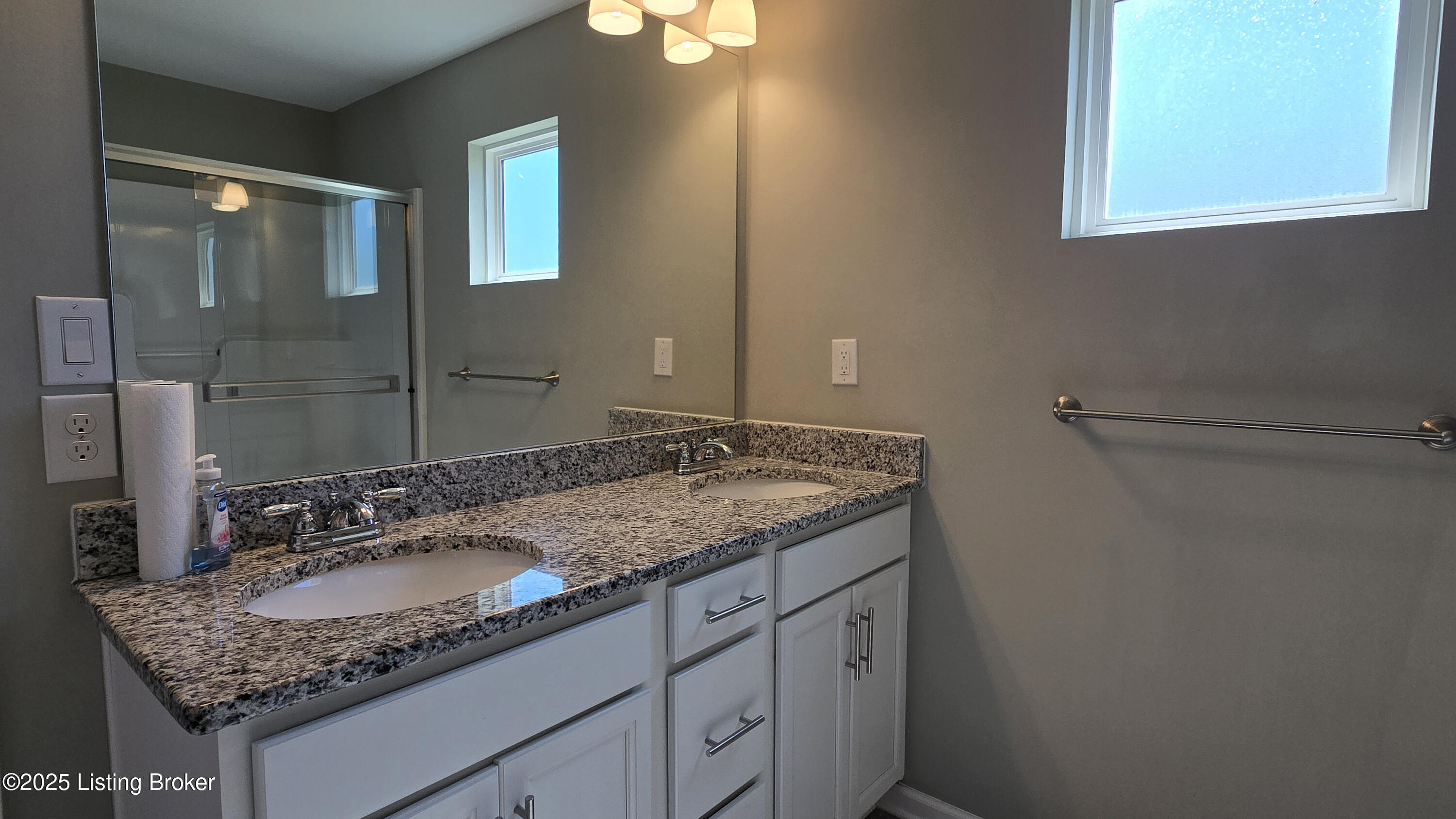10916 Pheasant Hill Cir, Louisville, Kentucky image 12