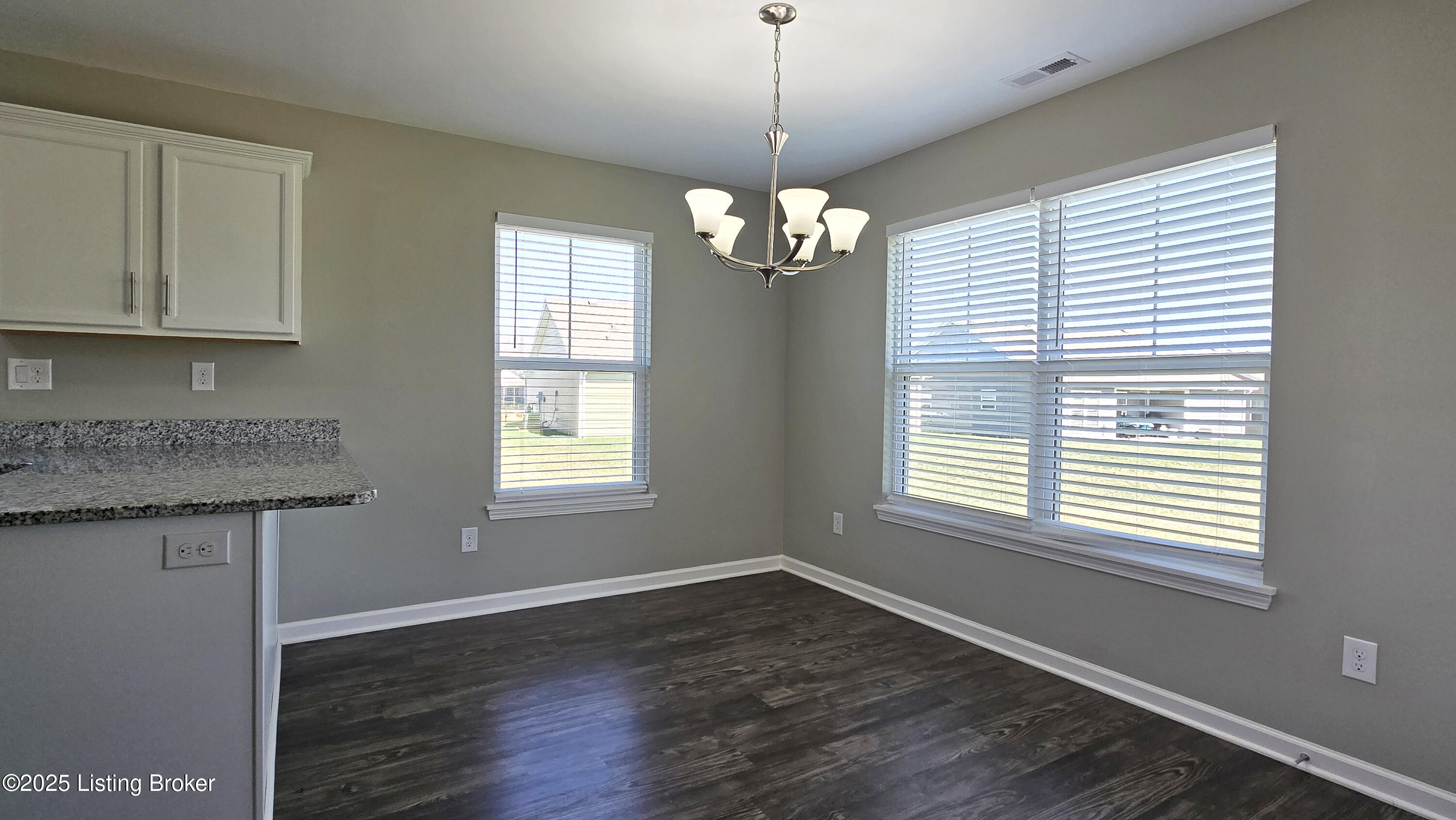 10916 Pheasant Hill Cir, Louisville, Kentucky image 9