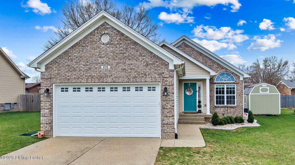 Photo of 279 Hill Terrace Dr, Mt Washington, KY 40047 (MLS # 1711003)