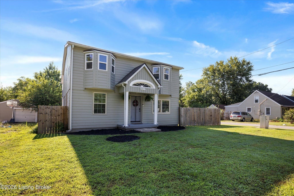 Photo of 4921 Wellsworth Ave, Louisville, KY 40216 (MLS # 1725341)