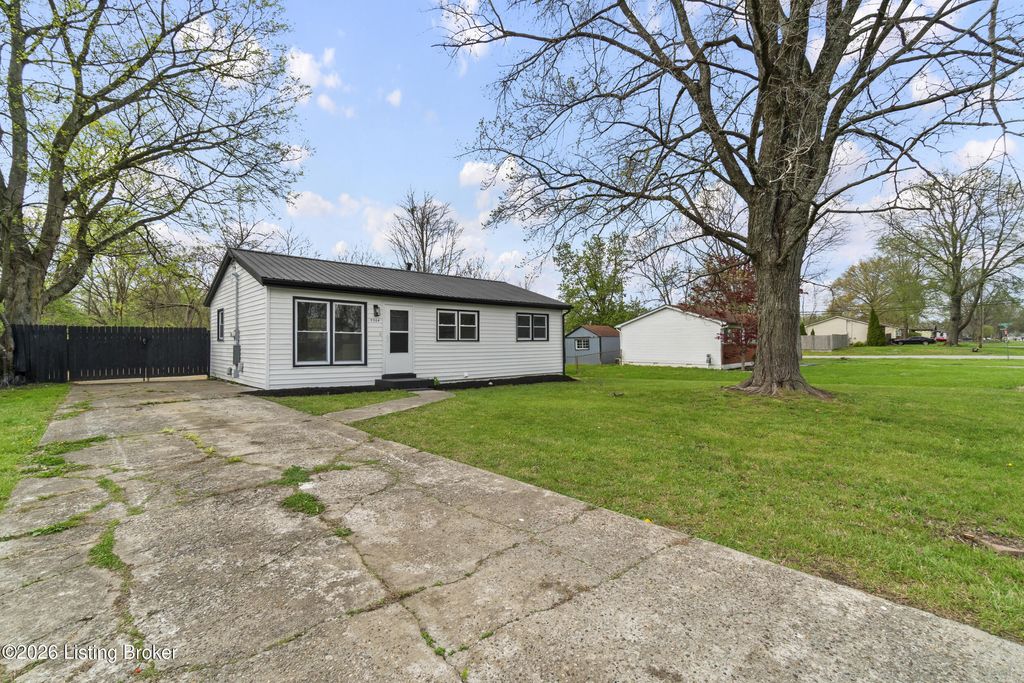 Photo of 9304 New Maple Rd, Louisville, KY 40229 (MLS # 1713394)