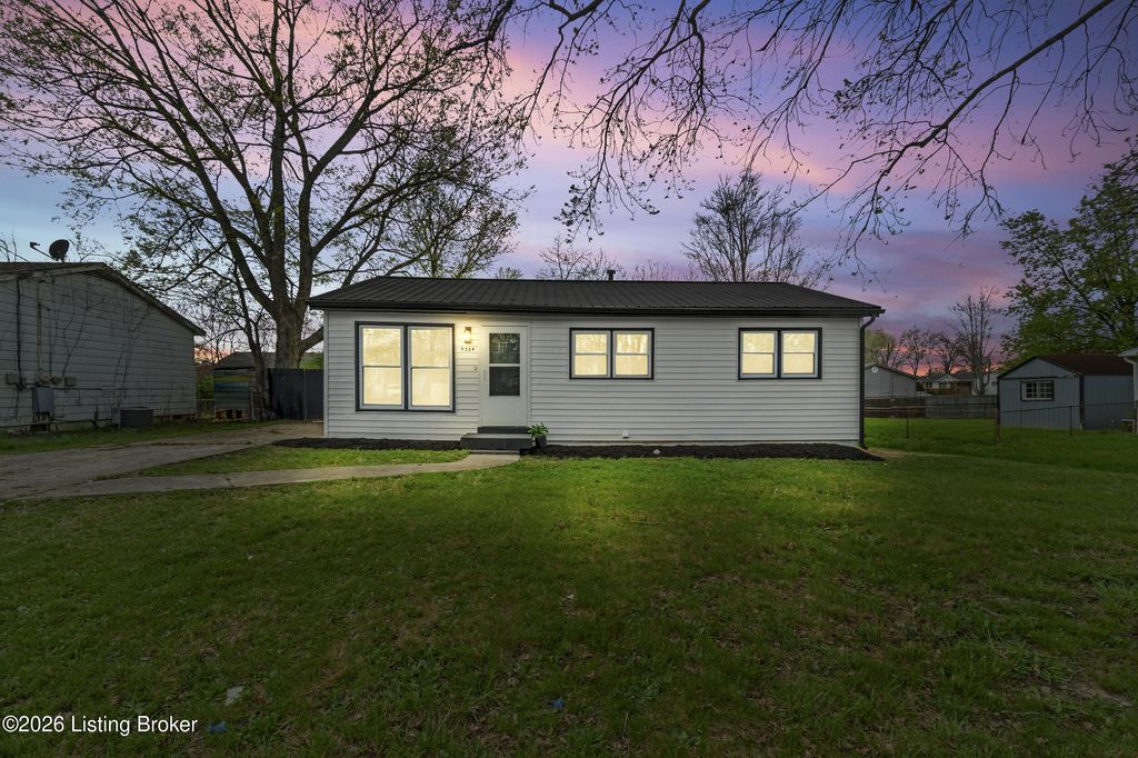 Photo of 9304 New Maple Rd, Louisville, KY 40229 (MLS # 1713394)