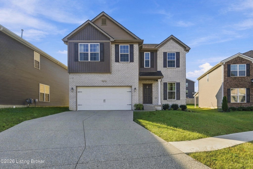 Photo of 8431 Gateway Run Rd, Louisville, KY 40229 (MLS # 1732691)