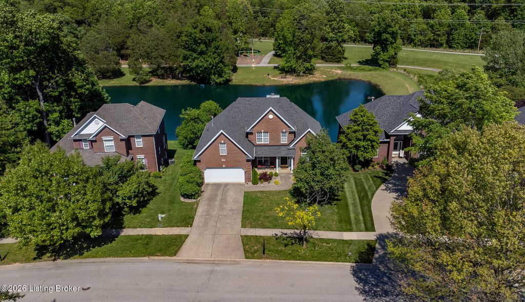Photo of 4423 Stone Lakes Dr, Louisville, KY 40299 (MLS # 1716937)
