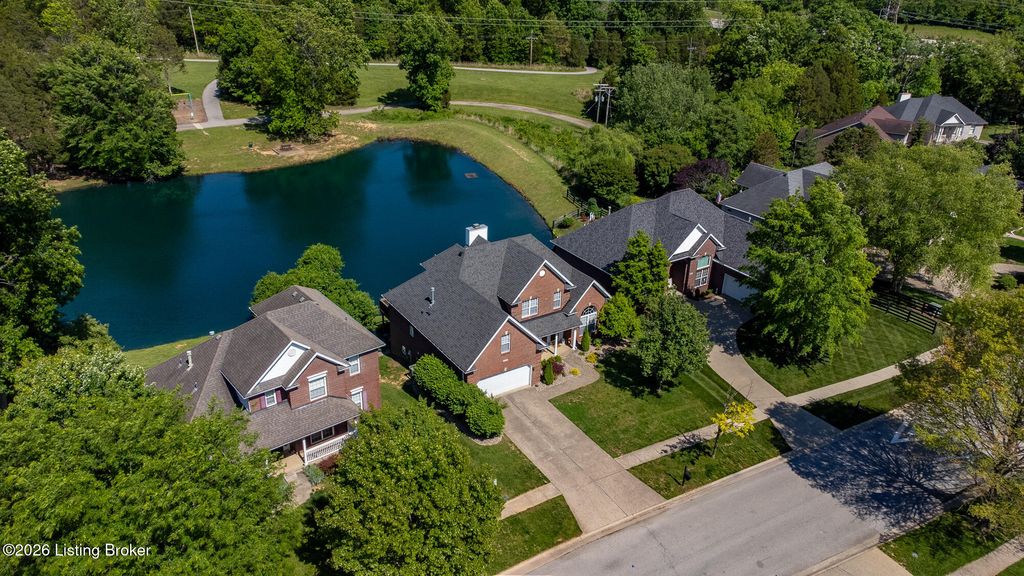 Photo of 4423 Stone Lakes Dr, Louisville, KY 40299 (MLS # 1716937)