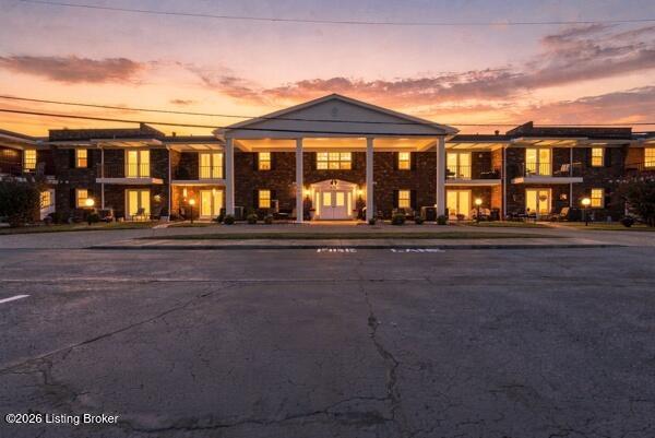 Photo of 8101 Wendamoor Dr # 8-1, Louisville, KY 40228 (MLS # 1729848)