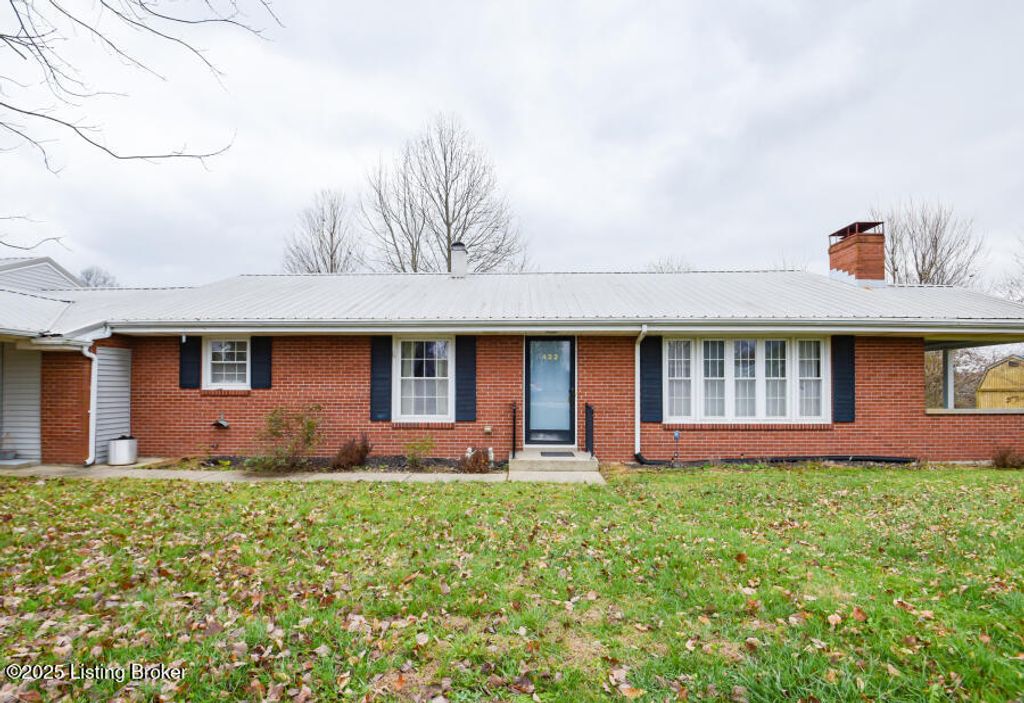 Photo of 422 Shadyview Dr, Eminence, KY 40019 (MLS # 1704538)
