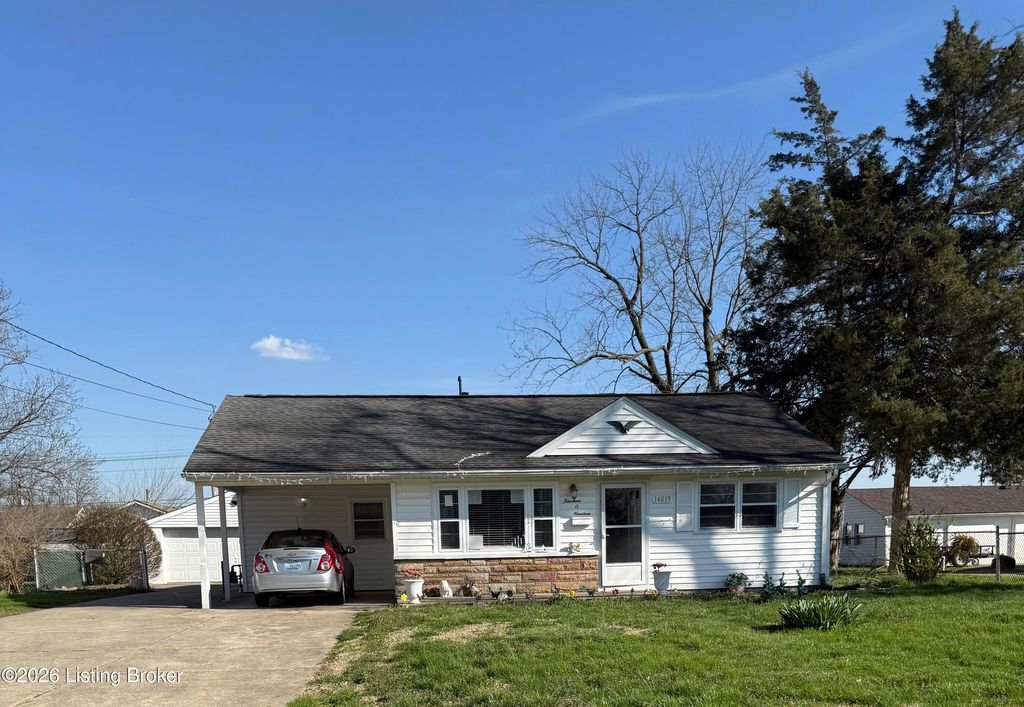 Photo of 14019 Darwin Blvd, Louisville, KY 40272 (MLS # 1712244)