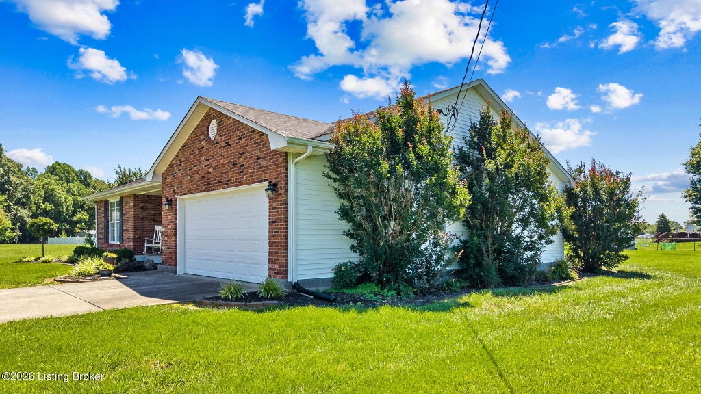Photo of 62 Griffin Ct, Elizabethtown, KY 42701 (MLS # 1719758)