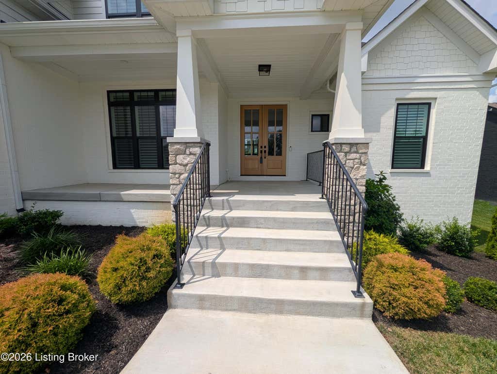 Photo of 6205 Brentwood Dr, Crestwood, KY 40014 (MLS # 1727426)