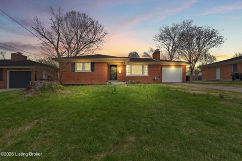 Photo of 6808 Mariposa Dr, Louisville, KY 40214 (MLS # 1711685)