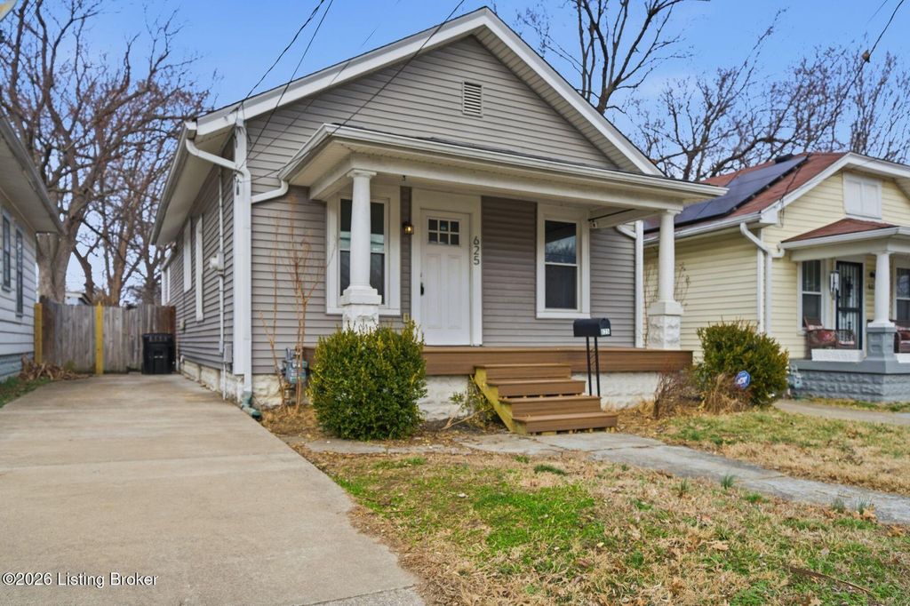 Photo of 625 Rawlings St, Louisville, KY 40217 (MLS # 1711610)