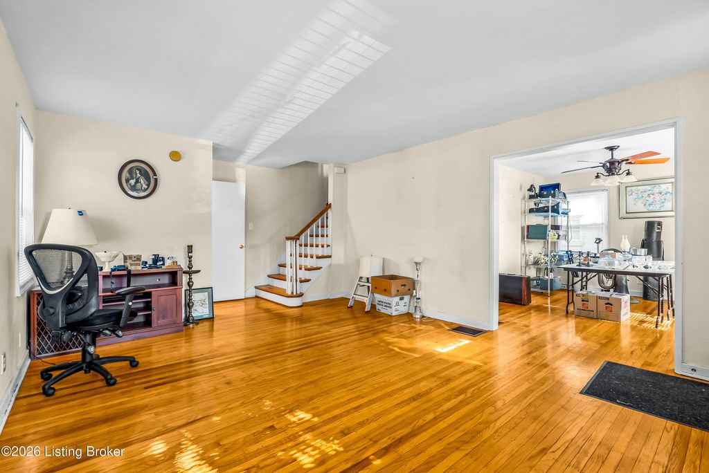 Photo of 1805 Shady Ln #UNIT 5, Louisville, KY 40205 (MLS # 1710467)